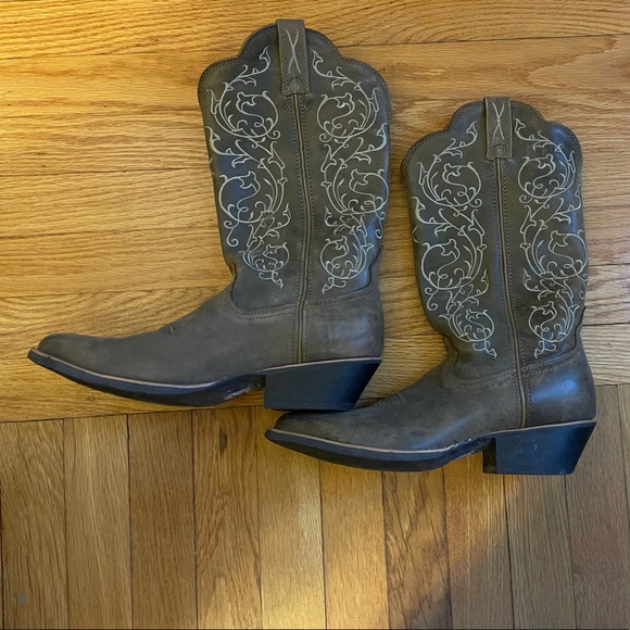 Beautiful Country Outfitter Boots! - Picture 3 of 4
